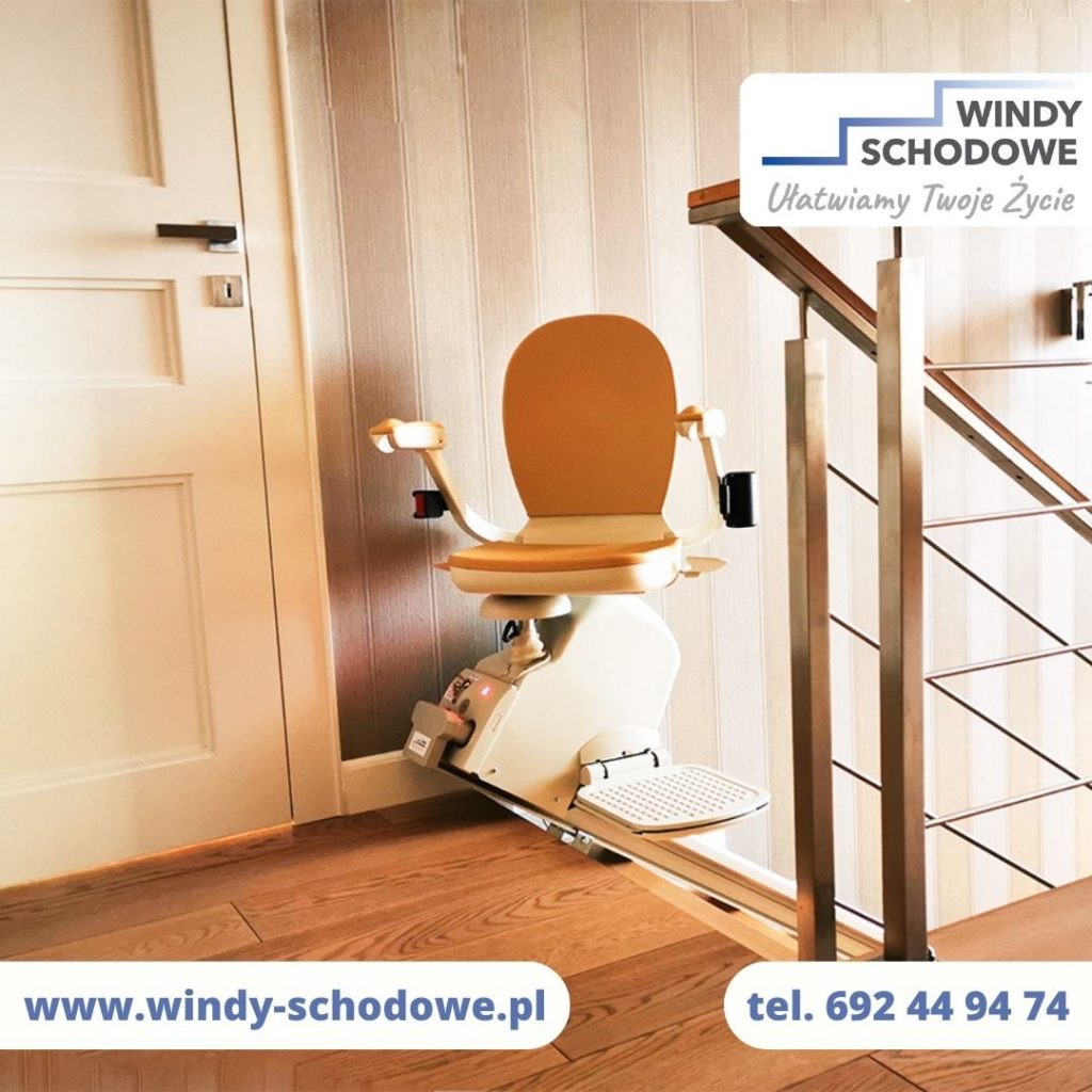 Krzesełko schodowe jest popularnym sposobem zlikwidowania bariery architektonicznej w domu. 